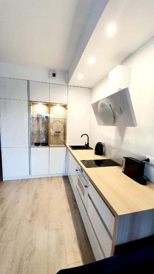 Apartament Sonia Sauna-Targi-Garaz Келце Екстериор снимка